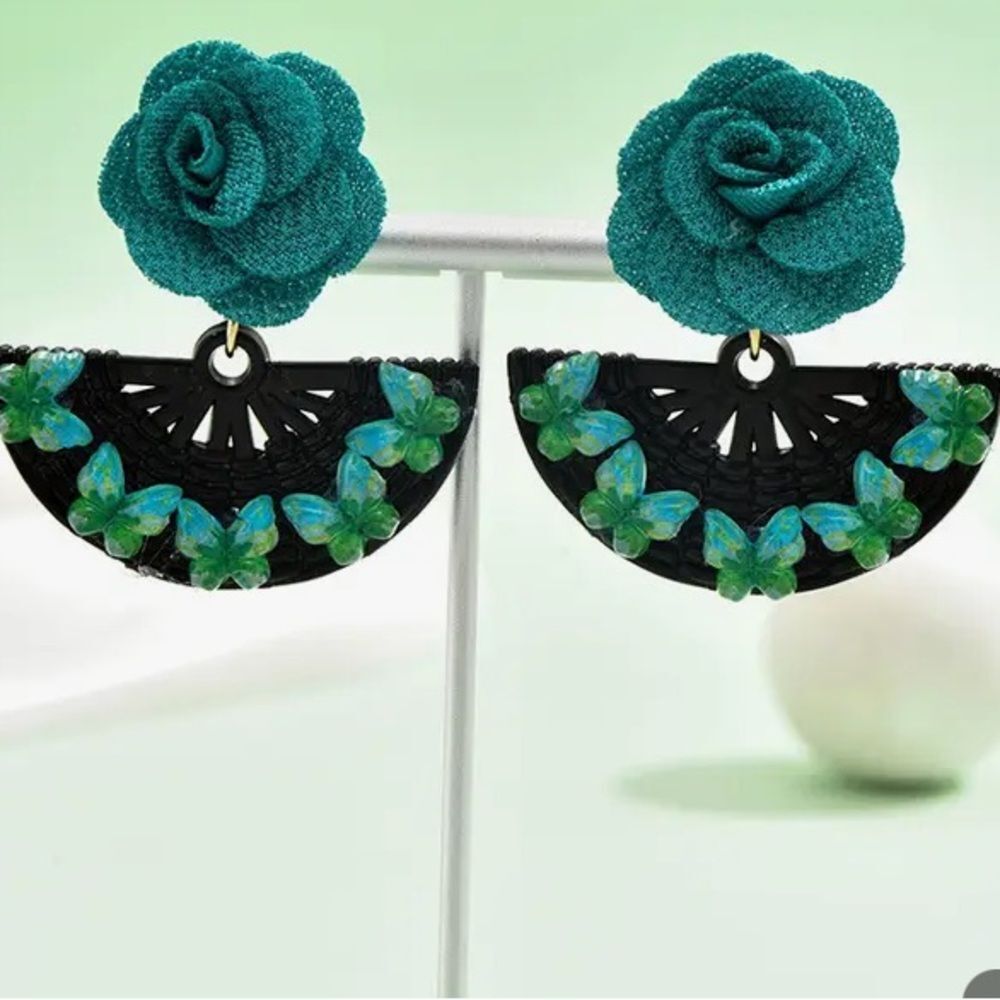 Geometric Scalloped Flower Butterfly Fan Earrings Creative Ear Jewelry